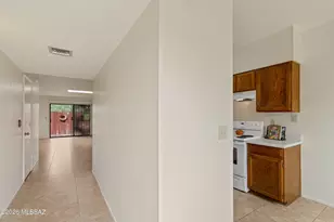 8905 E Calle Norlo, Tucson, AZ 85710 - Photo 5