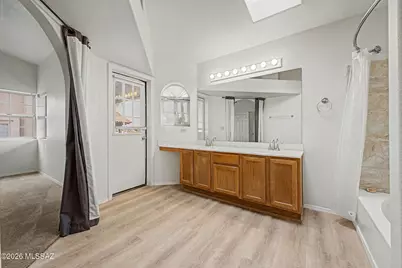 11525 N Eagle Peak Drive, Tucson, AZ 85737 - Photo 21
