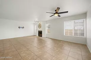 11525 N Eagle Peak Dr, Tucson, AZ 85737 - Photo 11