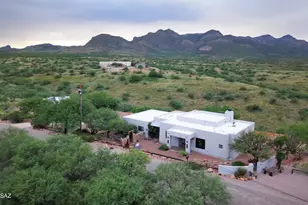 752 Dorotea Ct, Rio Rico, AZ 85648 - Photo 1