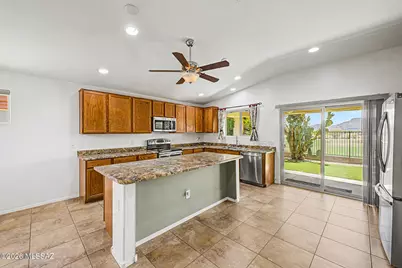 8581 N Continental Links Drive, Tucson, AZ 85743 - Photo 11