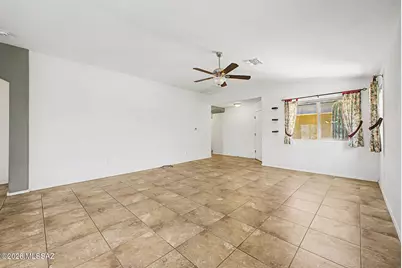8581 N Continental Links Drive, Tucson, AZ 85743 - Photo 9