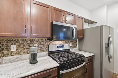 10494 W Waveland Drive, Marana, AZ 85653 - Photo 9