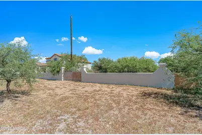 1910 Circulo Mexicali #173, Rio Rico, AZ 85648 - Photo 5