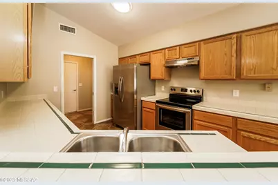1486 W Sand Pebble Drive, Oro Valley, AZ 85737 - Photo 9