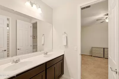13288 E Librada Leon Way, Tucson, AZ 85747 - Photo 29
