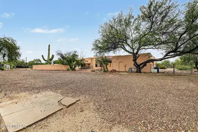 11201 E Hash Knife Circle, Tucson, AZ 85749 - Photo 37