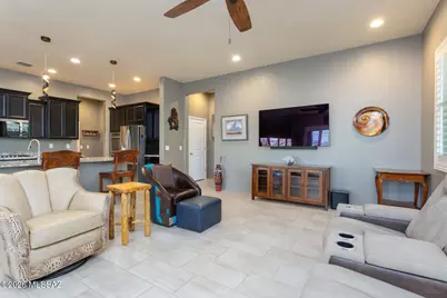 2484 W Music Mountains Drive, Green Valley, AZ 85622 - Photo 15