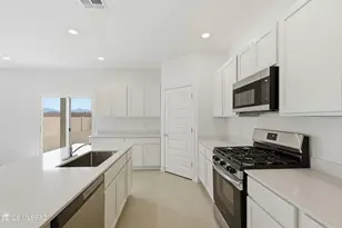 12232 N Manley Ave, Marana, AZ 85653 - Photo 9