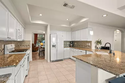 8350 N Westcliff Drive, Tucson, AZ 85743 - Photo 5