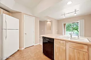 1538 N Paseo La Tinaja, Green Valley, AZ 85614 - Photo 11