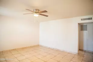 6633 E Calle La Paz, Tucson, AZ 85715 - Photo 9