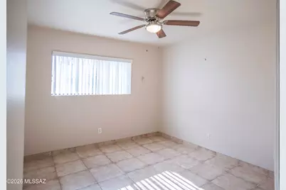 6633 E Calle La Paz, Tucson, AZ 85715 - Photo 3