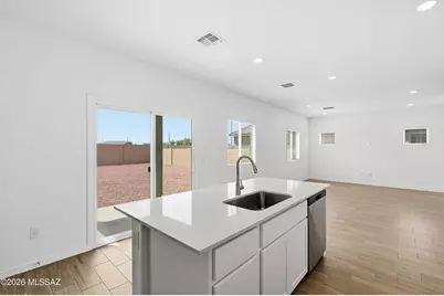11777 W Claudina Street, Marana, AZ 85653 - Photo 9