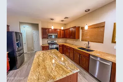 879 W Via De Gala, Sahuarita, AZ 85629 - Photo 9