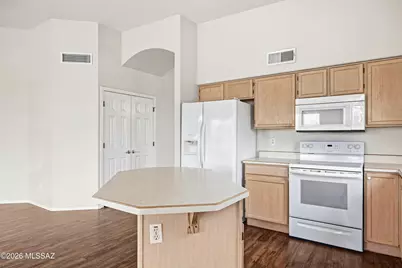 1342 W Hopbush Way, Tucson, AZ 85704 - Photo 11