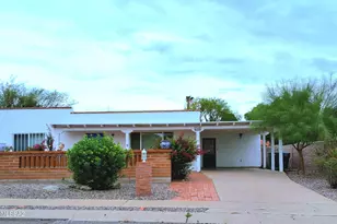 434 S Vista Del Rio, Green Valley, AZ 85614 - Photo 1