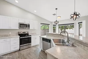 1574 W Highsmith Dr, Tucson, AZ 85746 - Photo 11