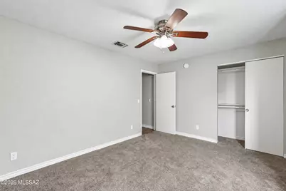 1574 W Highsmith Drive, Tucson, AZ 85746 - Photo 19