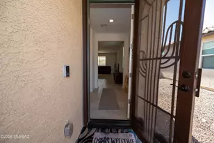 8746 E Stone Meadow Cir, Tucson, AZ 85730 - Photo 3