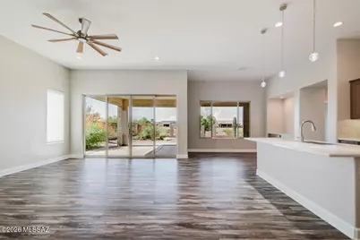 2484 E Copper Valley Way, Green Valley, AZ 85614 - Photo 9