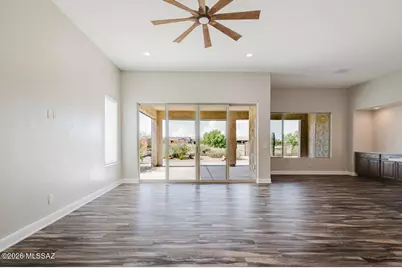 2484 E Copper Valley Way, Green Valley, AZ 85614 - Photo 11