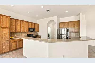 13074 W Butter Bush Street, Tucson, AZ 85743 - Photo 17