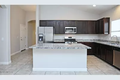9073 W Birchover Drive, Marana, AZ 85653 - Photo 9