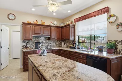 37215 S Ridgeview Boulevard #x, Saddlebrooke, AZ 85739 - Photo 15