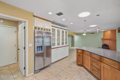 2721 N Dos Hombres Drive, Tucson, AZ 85715 - Photo 9