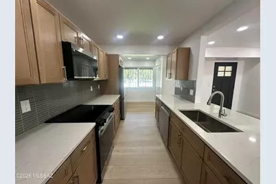5846 E Grant Road, Tucson, AZ 85712 - Photo 3