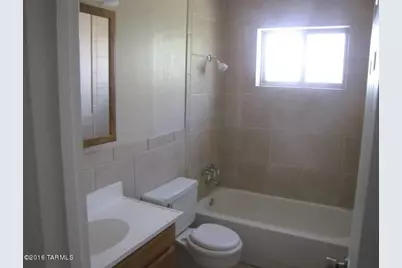 6533 E Calle La Paz #D, Tucson, AZ 85715 - Photo 7