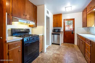 901 N Catalina Ave, Tucson, AZ 85711 - Photo 13