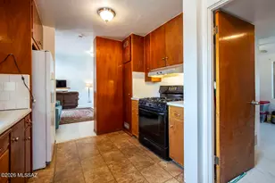 901 N Catalina Ave, Tucson, AZ 85711 - Photo 17