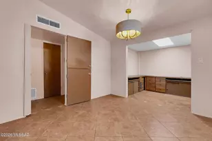 7425 E 20th St, Tucson, AZ 85710 - Photo 7