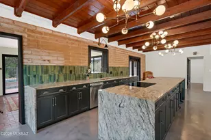 6944 N Vista Pl, Tucson, AZ 85704 - Photo 13