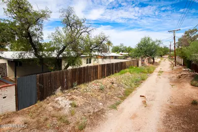 2754 N Tyndall Avenue, Tucson, AZ 85719 - Photo 49