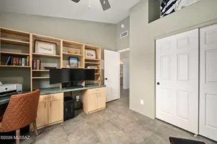 1640 N Fox Run Pl, Tucson, AZ 85715 - Photo 19
