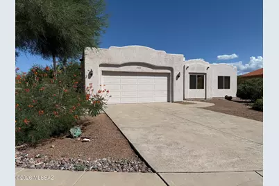 2514 N Camino Reloj, Green Valley, AZ 85614 - Photo 1