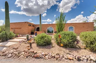 4832 W Trails End Rd, Tucson, AZ 85745 - Photo 3