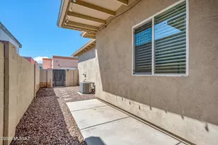 3055 N Dales Crossing Dr, Tucson, AZ 85745 - Photo 13