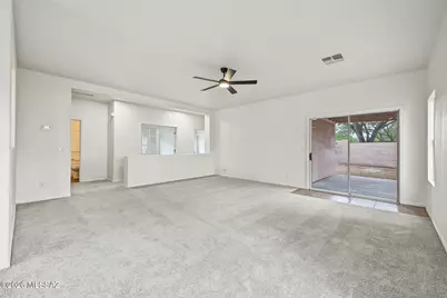 109 E Oracle Oak Street, Sahuarita, AZ 85629 - Photo 5