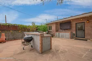 2725 E La Cienega Dr, Tucson, AZ 85716 - Photo 39