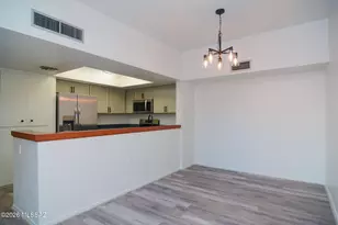 3266 N Little Creek Pl, Tucson, AZ 85712 - Photo 9