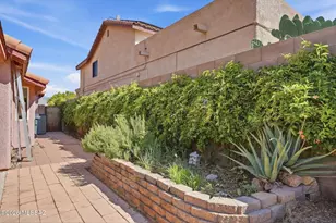 10660 E Channelside Dr, Tucson, AZ 85748 - Photo 41