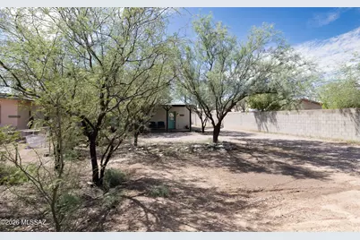 1313 W St Clair Street, Tucson, AZ 85745 - Photo 35