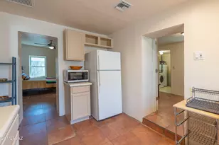 1313 W St Clair St, Tucson, AZ 85745 - Photo 11