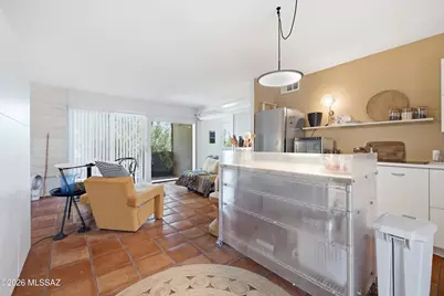 2 W Greenock Drive #2D, Tucson, AZ 85737 - Photo 3
