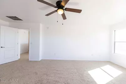 8186 W Young Eagle Court, Tucson, AZ 85757 - Photo 21