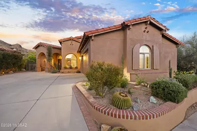 6384 N Desert Wind Circle, Tucson, AZ 85750 - Photo 9